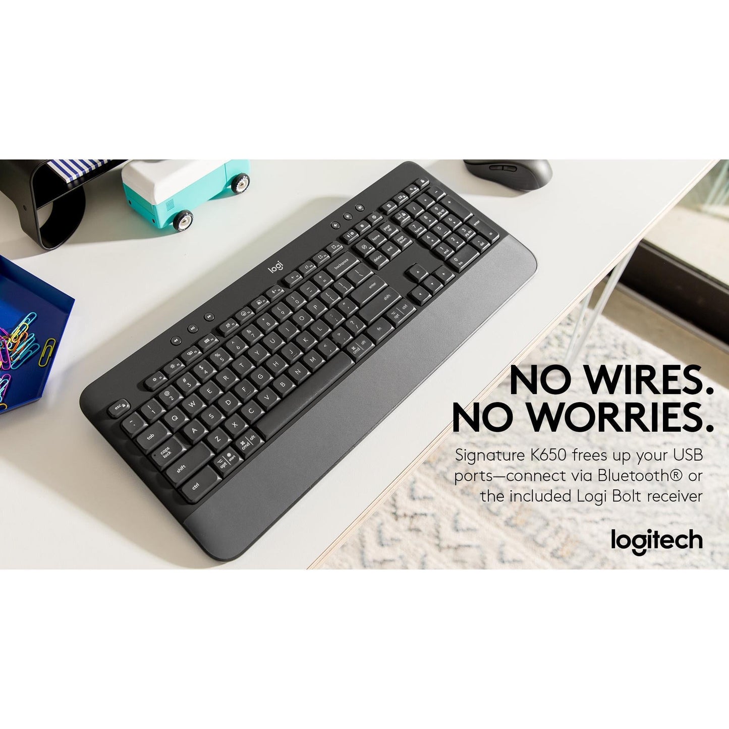 Logitech K650 Signature Wireless Keyboard (Graphite)